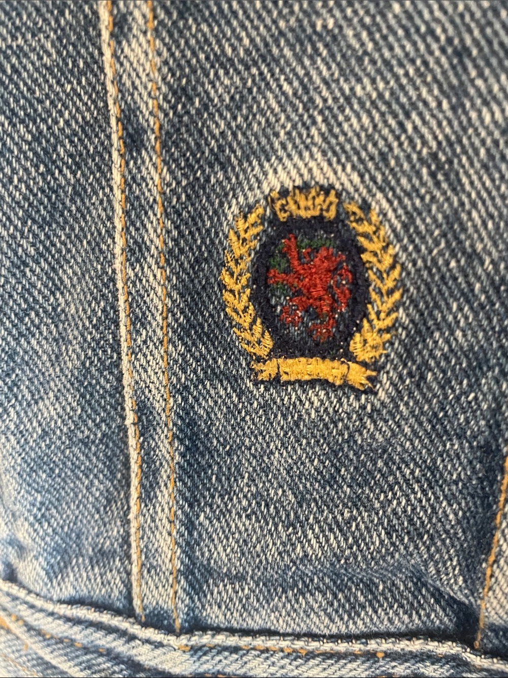 Authentic Tommy Hilfiger American Railroad Flag Lined Jean Jacket - Picture 6 of 11